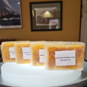 (4)Turmeric & Kojic Brightening Soap